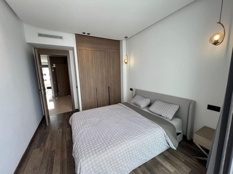 Vaste Et Lumineux, Oasis Casablanca